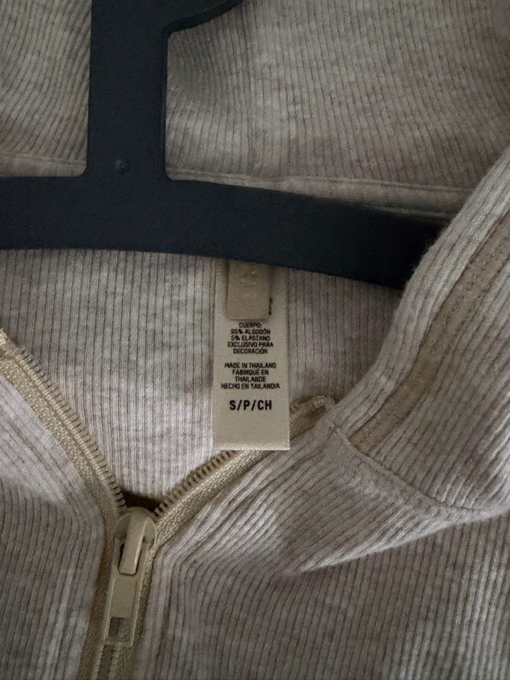 Skims zip up Jacket - Picture 3 of 3